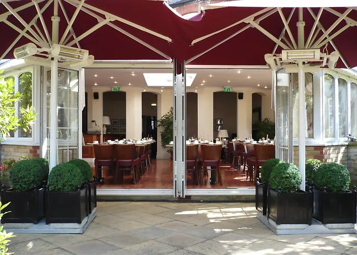 Glenlyn Hotel