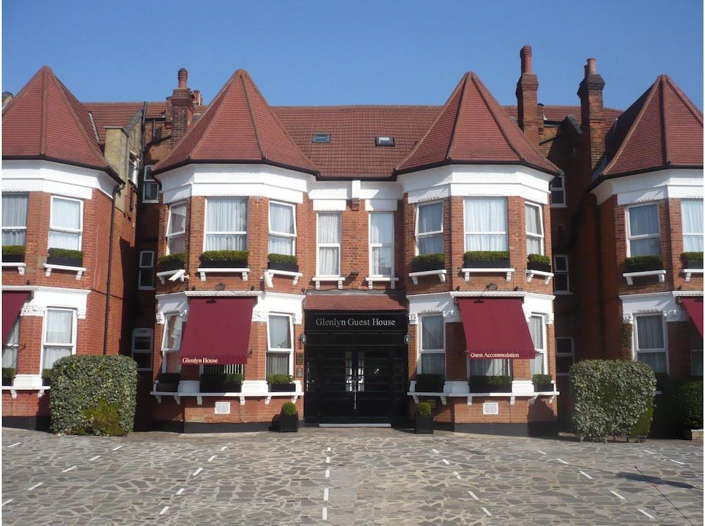 Glenlyn Barnet