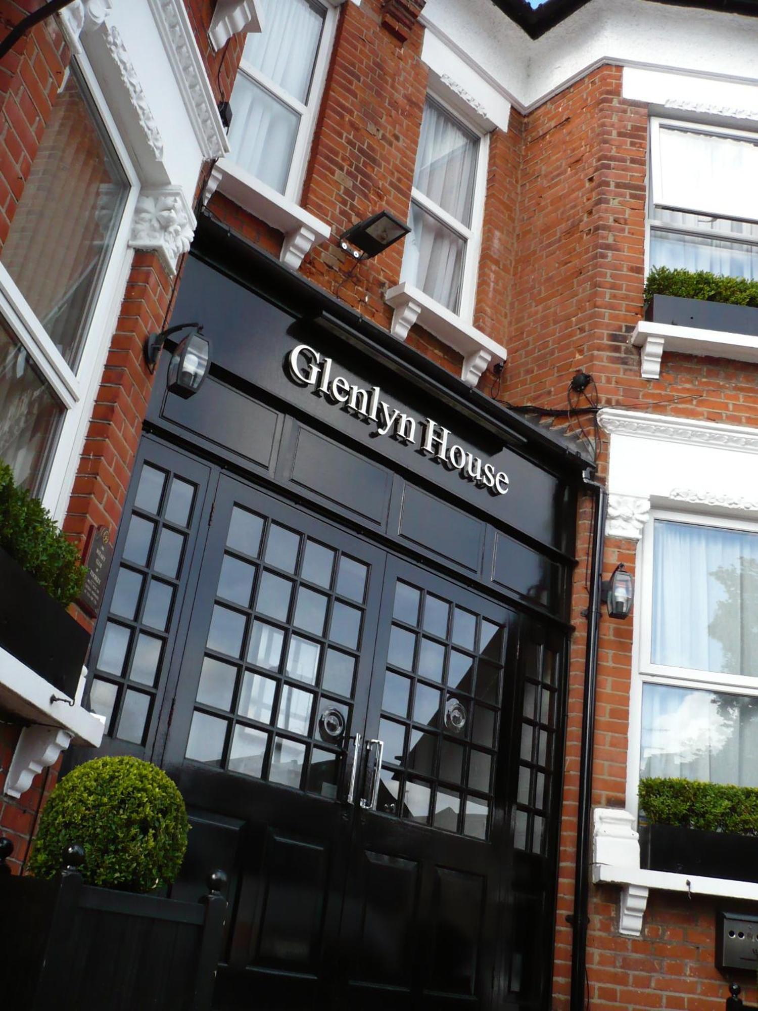 Glenlyn Bed & Breakfast Barnet